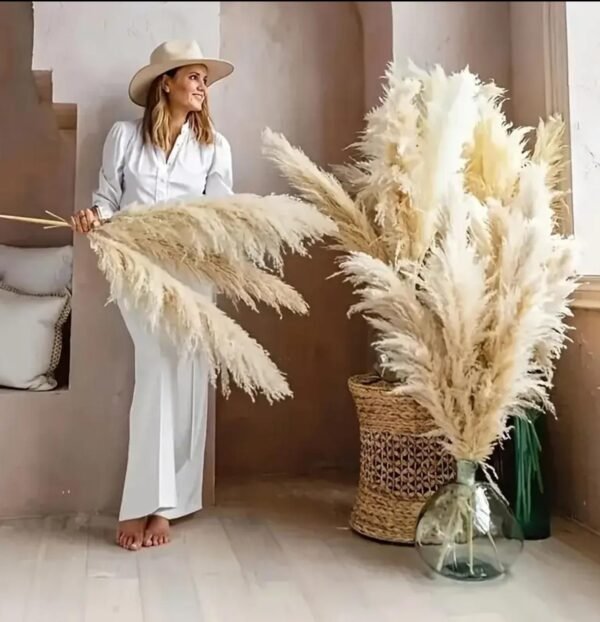 Natural Dried Pampas Grass Bouquet