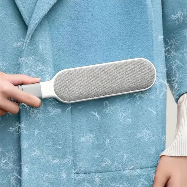 Reusable Dual-Sided Lint & Pet Hair Remover Brush - Image 2